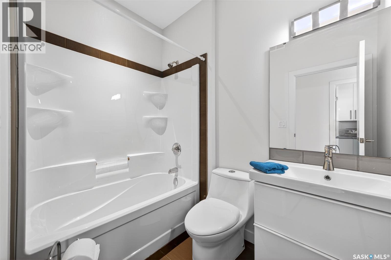 5501 Norseman Crescent, Regina, SK - Indoor Photo Showing Bathroom