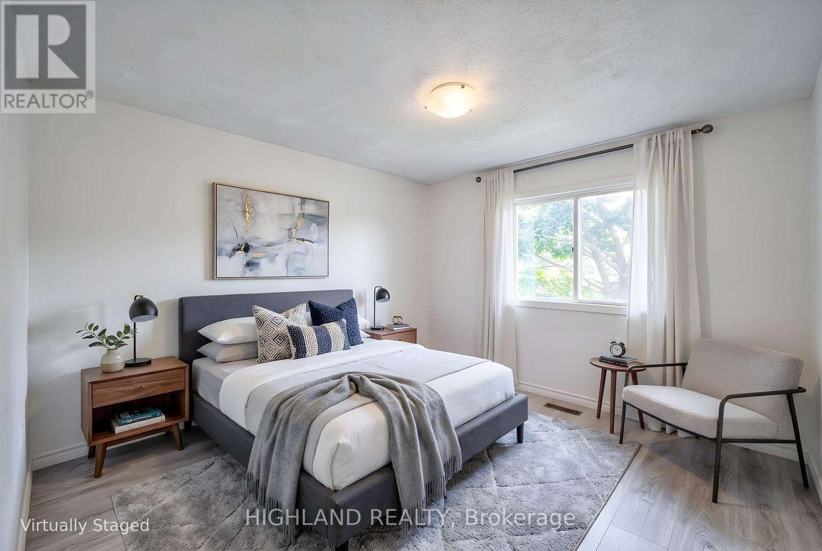 6455 Tisler Crescent, Mississauga, ON - Indoor Photo Showing Bedroom
