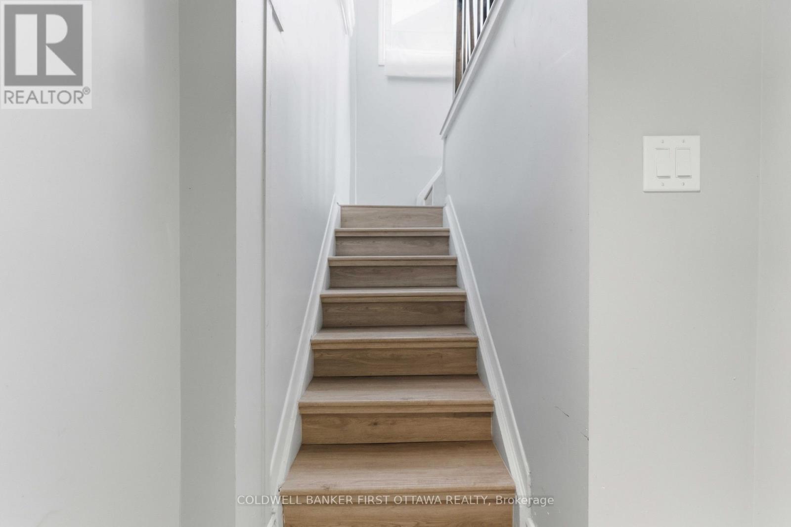 260 Keyworth Avenue, Ottawa, ON - Indoor Photo Showing Other Room