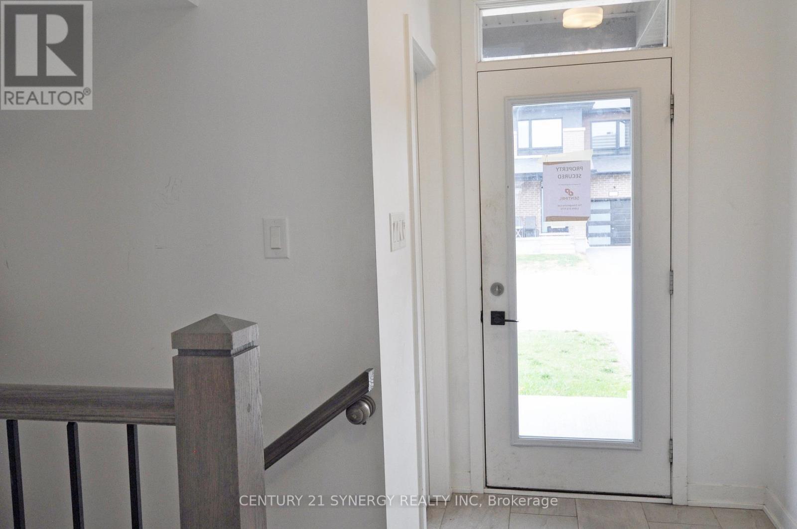 Entrance - 284 Ormiston Crescent, Ottawa, ON - Indoor Photo Showing Other Room