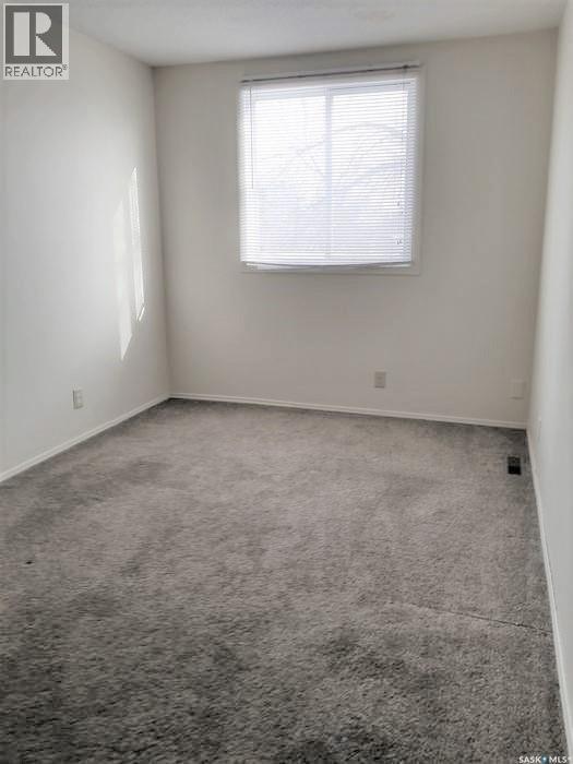 3906 Castle Road, Regina, SK - Indoor Photo Showing Other Room