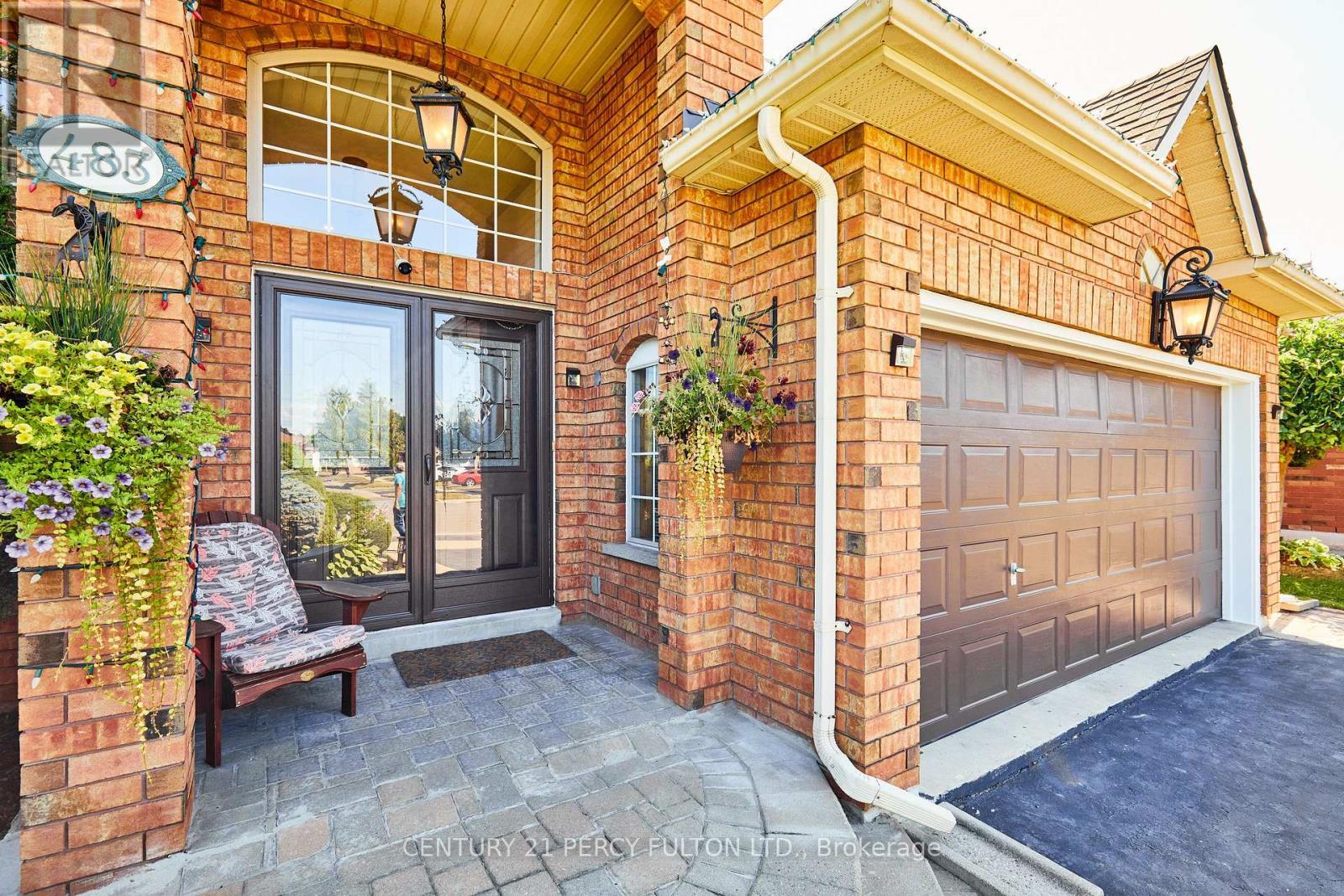 483 Ormond Drive, Oshawa, ON - Outdoor
