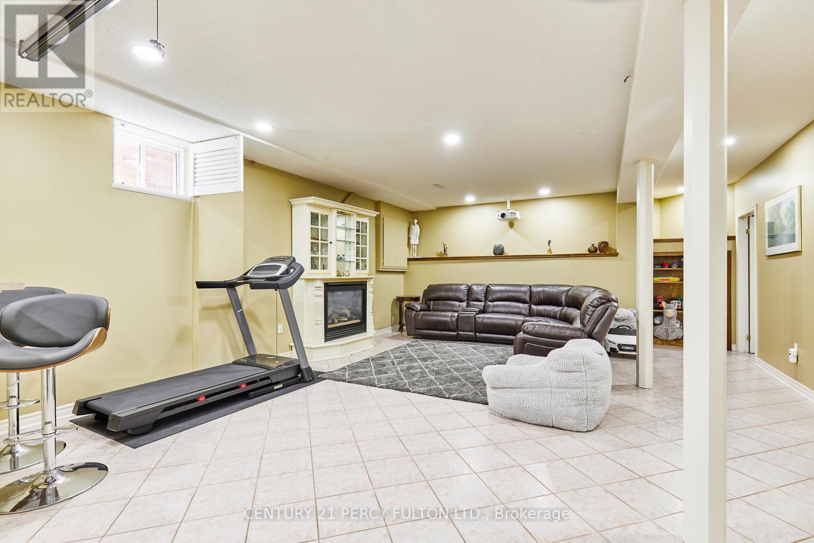 483 Ormond Drive, Oshawa, ON - Indoor Photo Showing Gym Room
