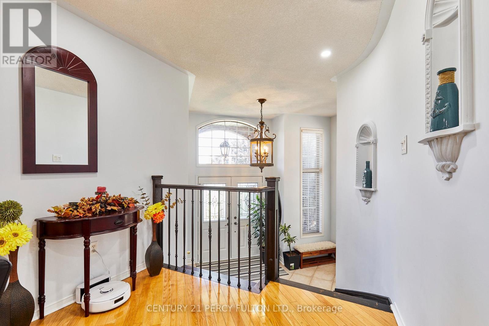 483 Ormond Drive, Oshawa, ON - Indoor Photo Showing Other Room