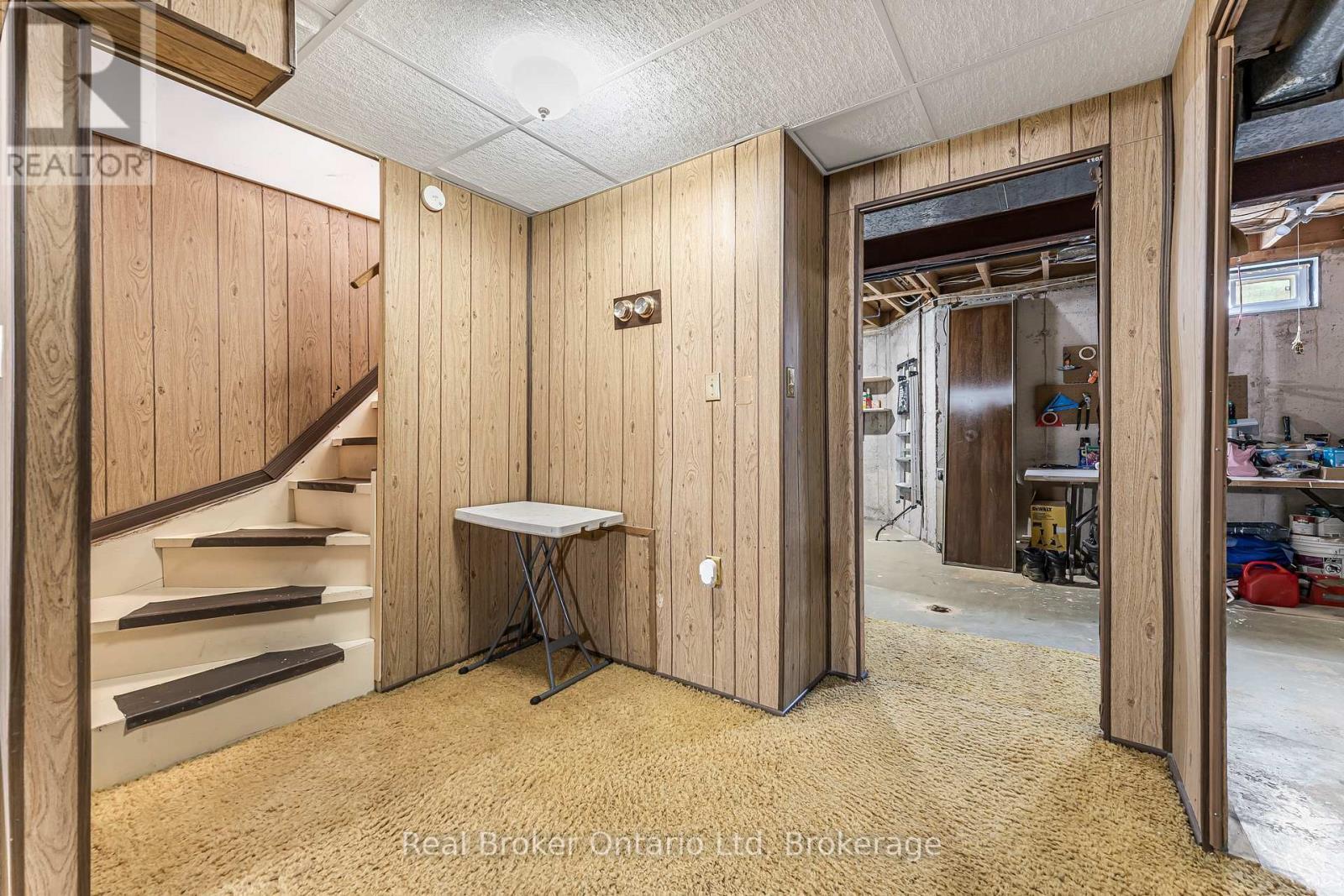 8 - 5982 Dunn Street, Niagara Falls (Arad/Fallsview), ON - Indoor Photo Showing Other Room
