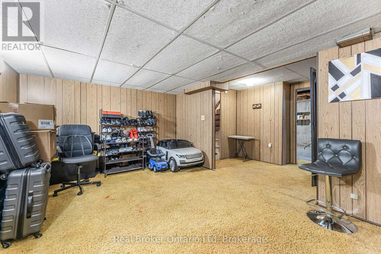 8 - 5982 Dunn Street, Niagara Falls (Arad/Fallsview), ON - Indoor