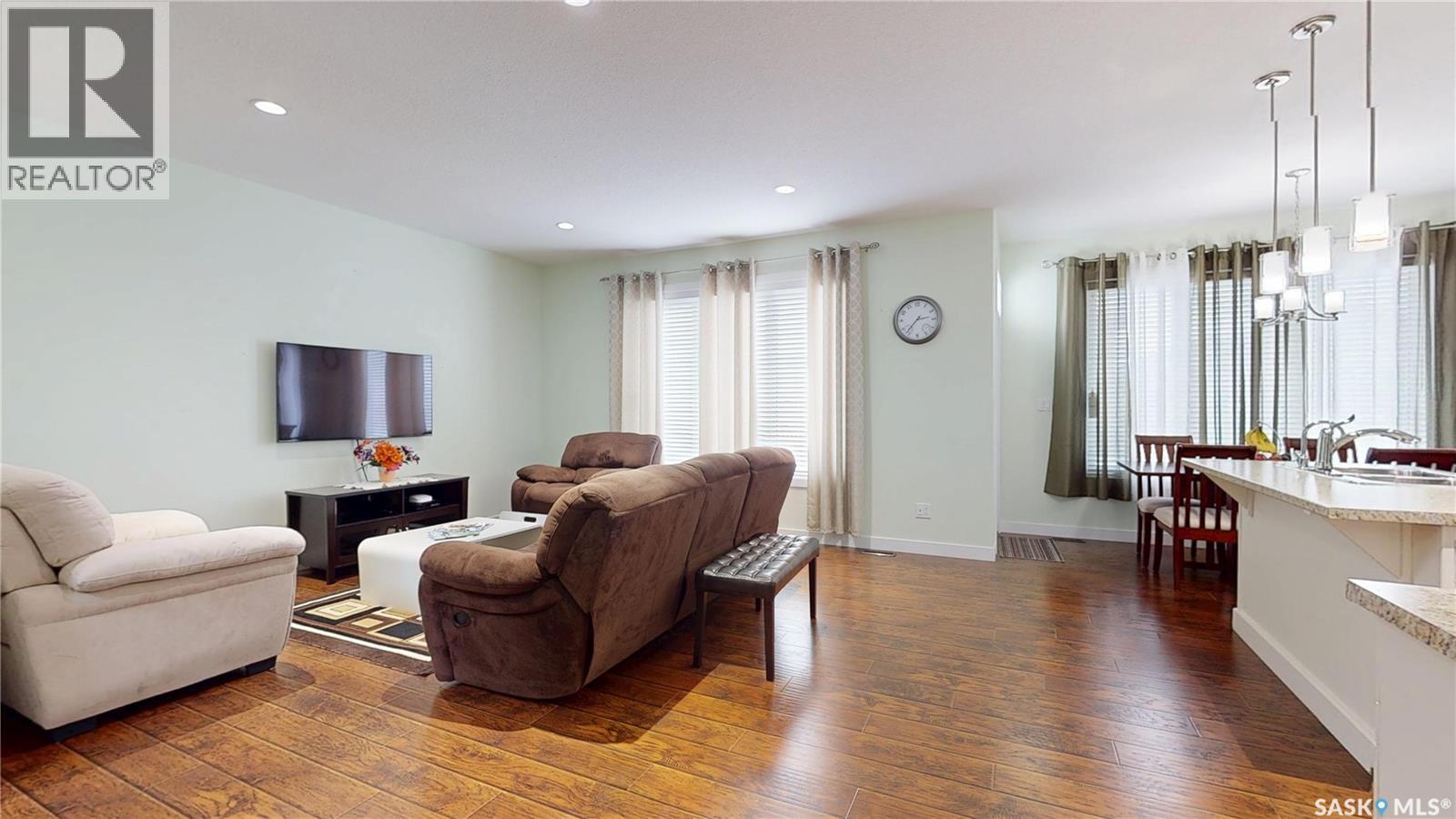 2632 Makowsky Crescent, Regina, SK - Indoor Photo Showing Living Room