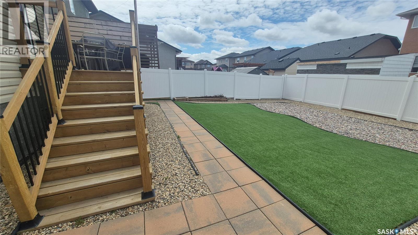 2632 Makowsky Crescent, Regina, SK - Outdoor