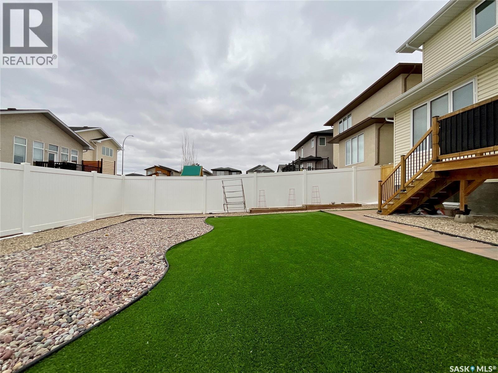 2632 Makowsky Crescent, Regina, SK - Outdoor