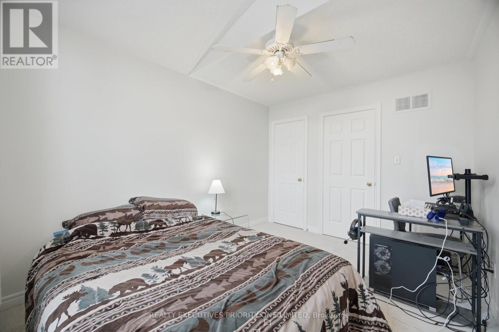 24 Archbury Circle, Caledon, ON - Indoor Photo Showing Bedroom