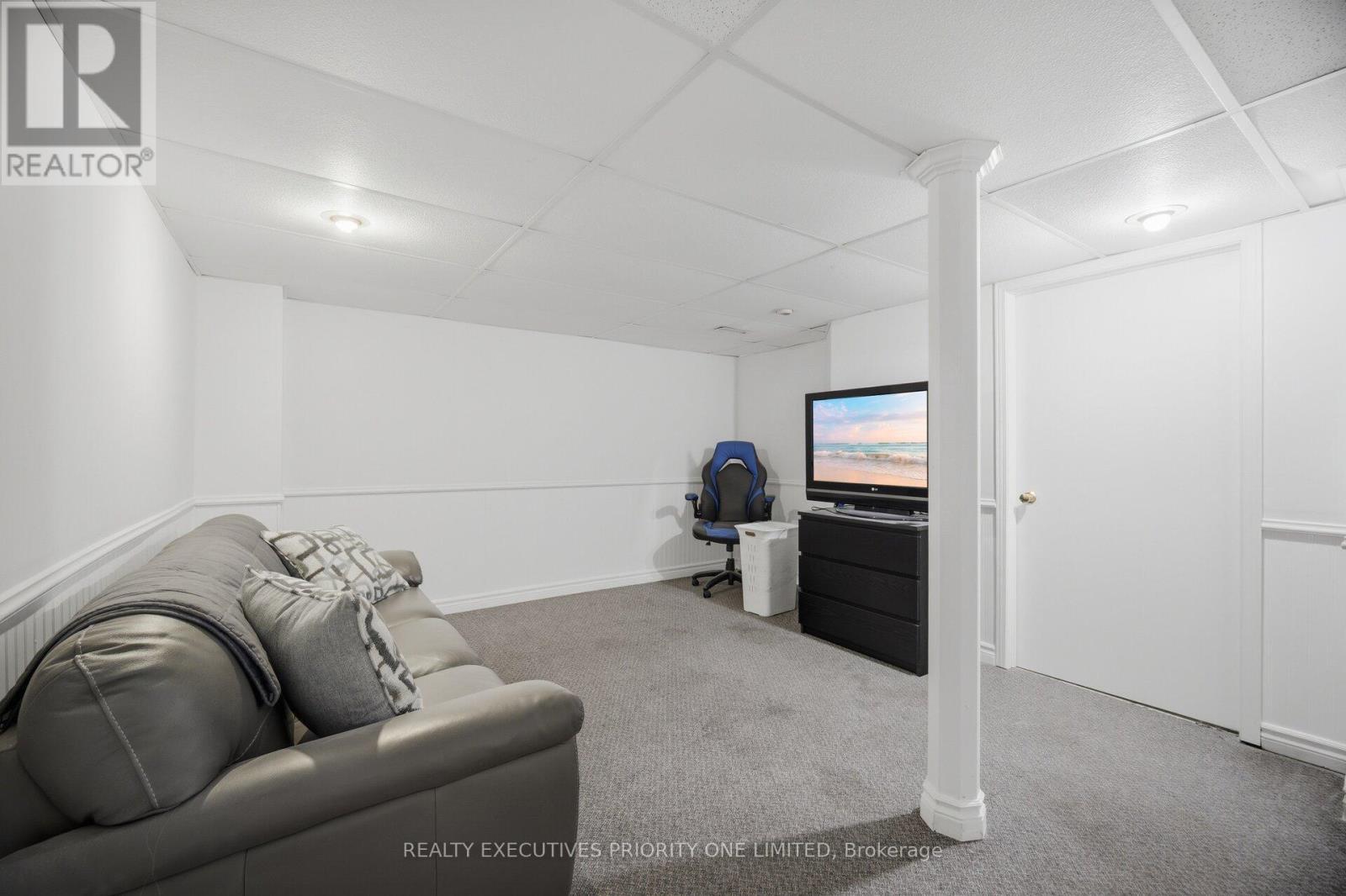 24 Archbury Circle, Caledon, ON - Indoor