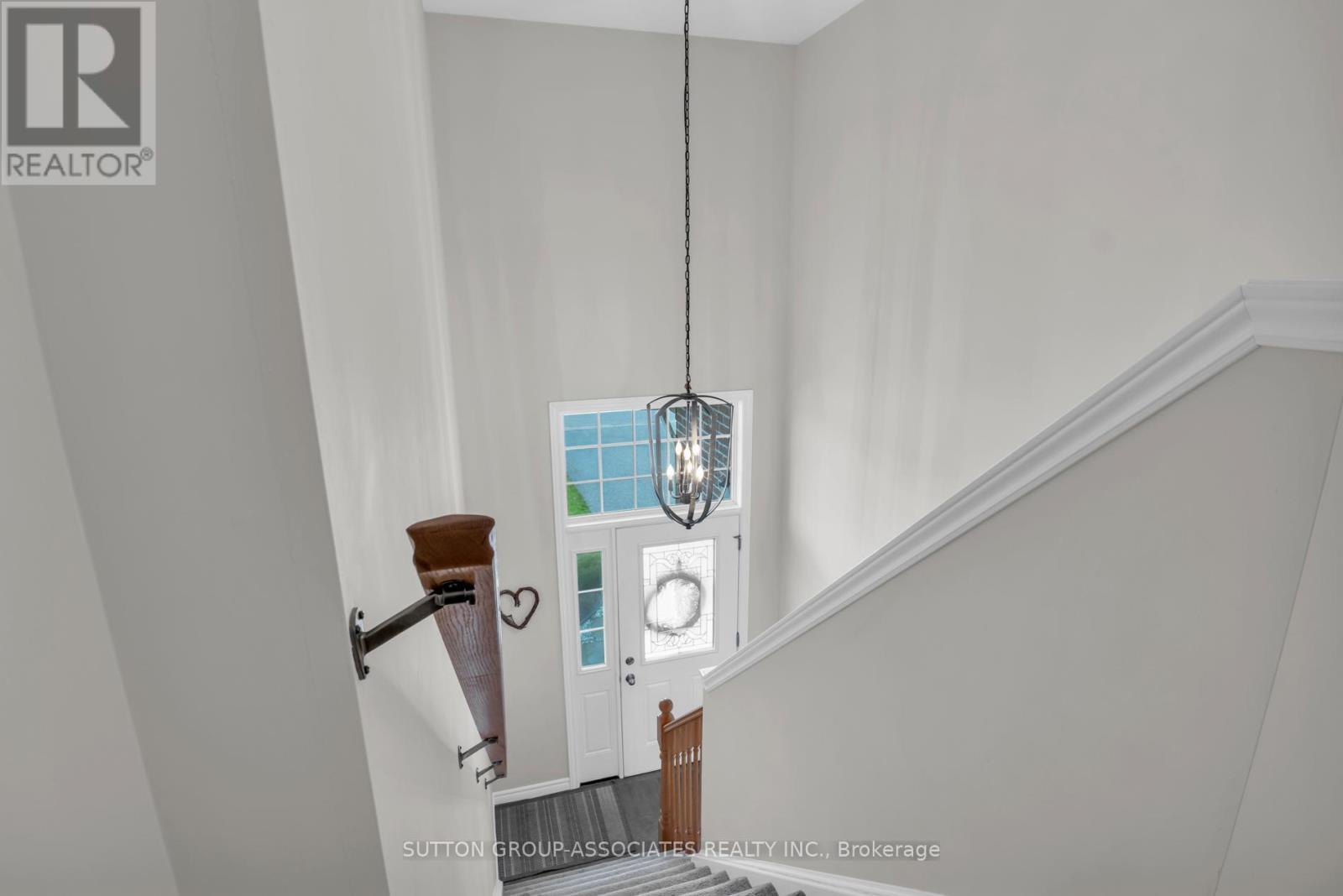 166 Maple Street, Mapleton, ON - Indoor Photo Showing Other Room