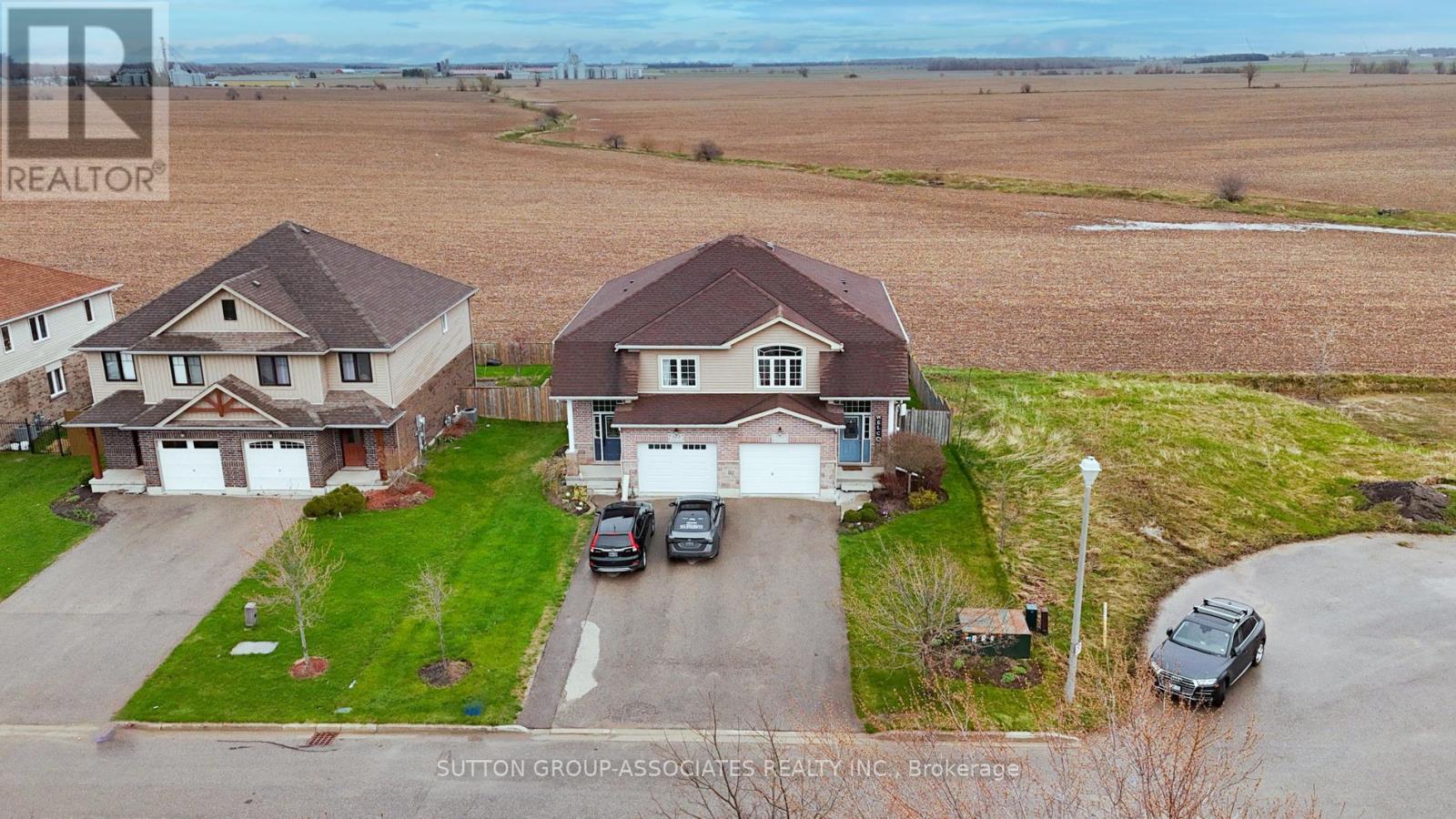 166 Maple Street, Mapleton, ON - Outdoor