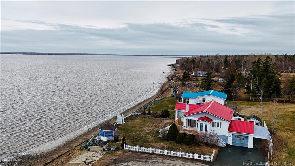 52 Blanchard St, Maisonnette, NB