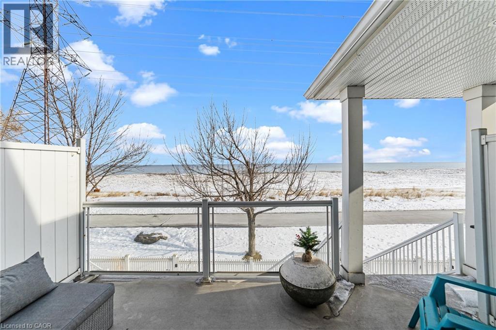 337 Beach Boulevard Unit# 3, Hamilton, ON - Outdoor
