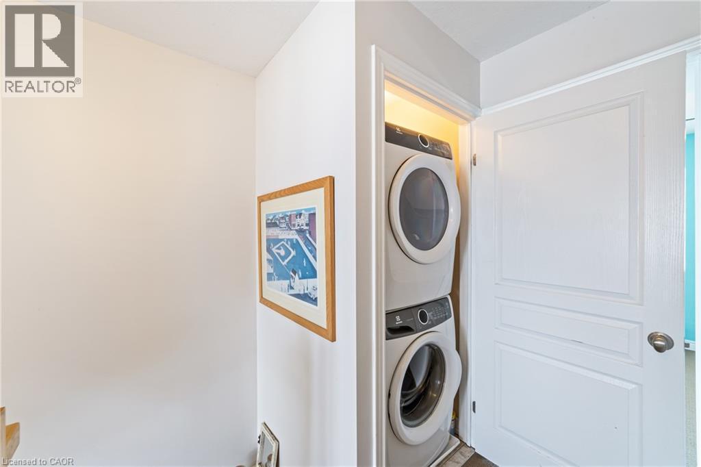 337 Beach Boulevard Unit# 3, Hamilton, ON - Indoor Photo Showing Laundry Room