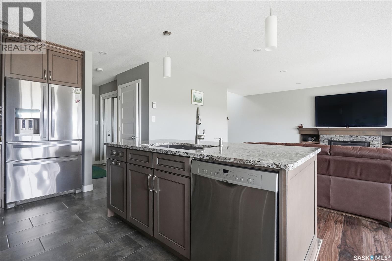 4009 Alton Crescent, Regina, SK - Indoor Photo Showing Kitchen