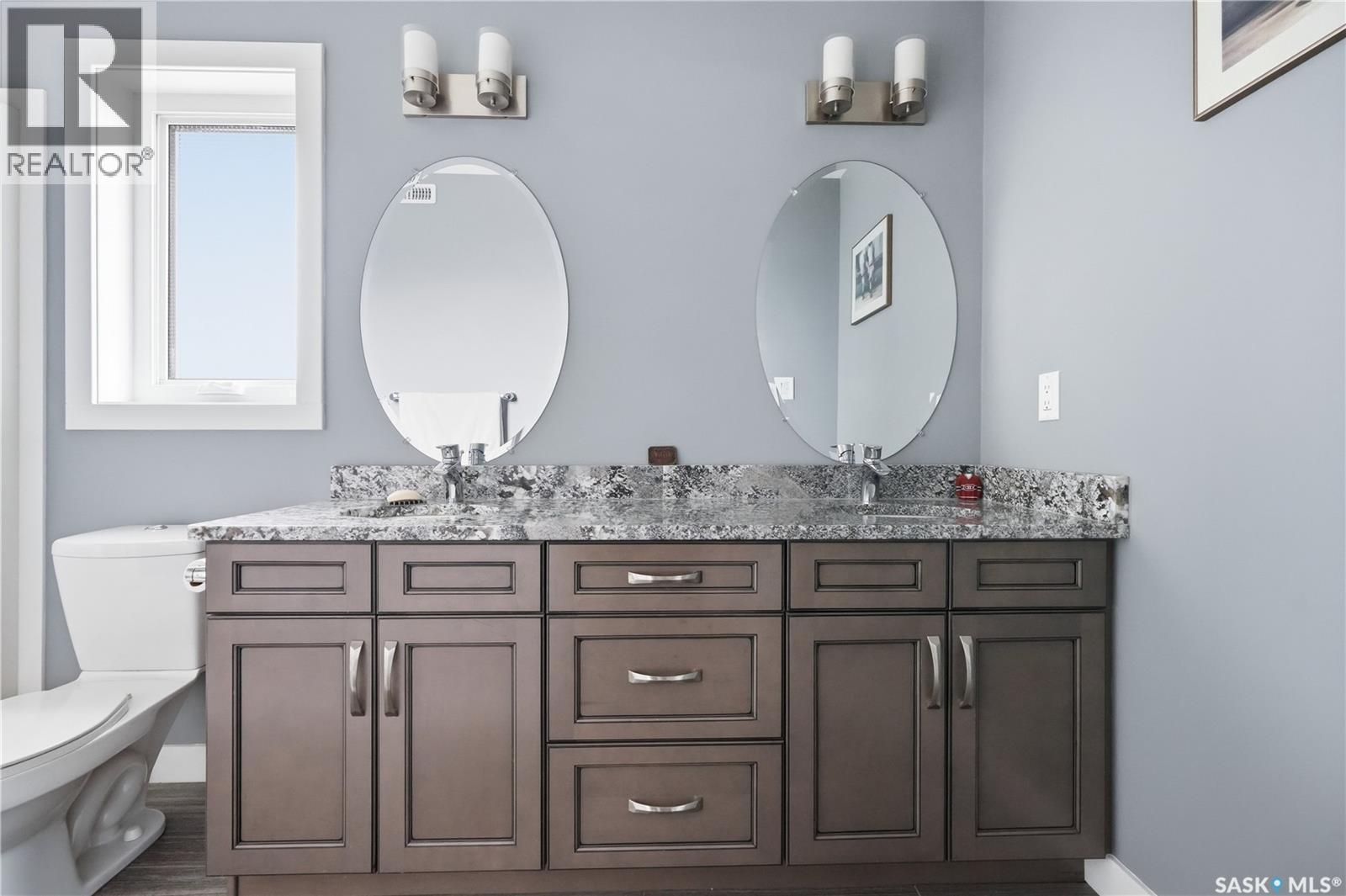 4009 Alton Crescent, Regina, SK - Indoor Photo Showing Bathroom
