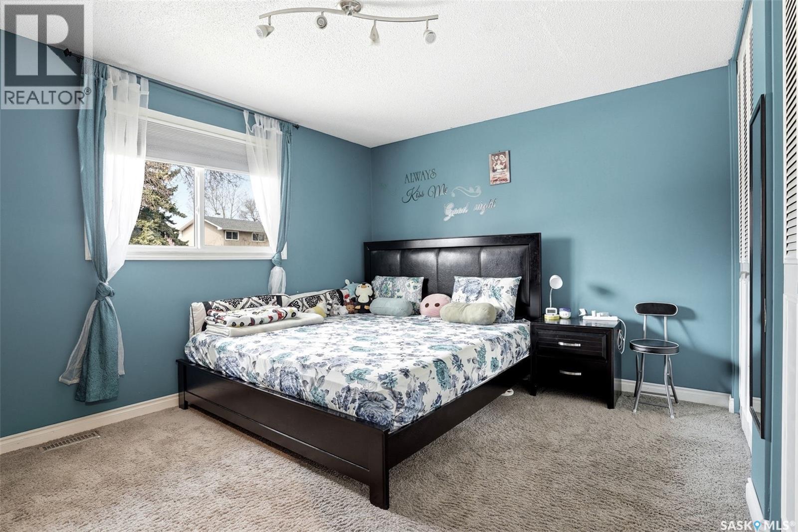 75 Rothwell Crescent, Regina, SK