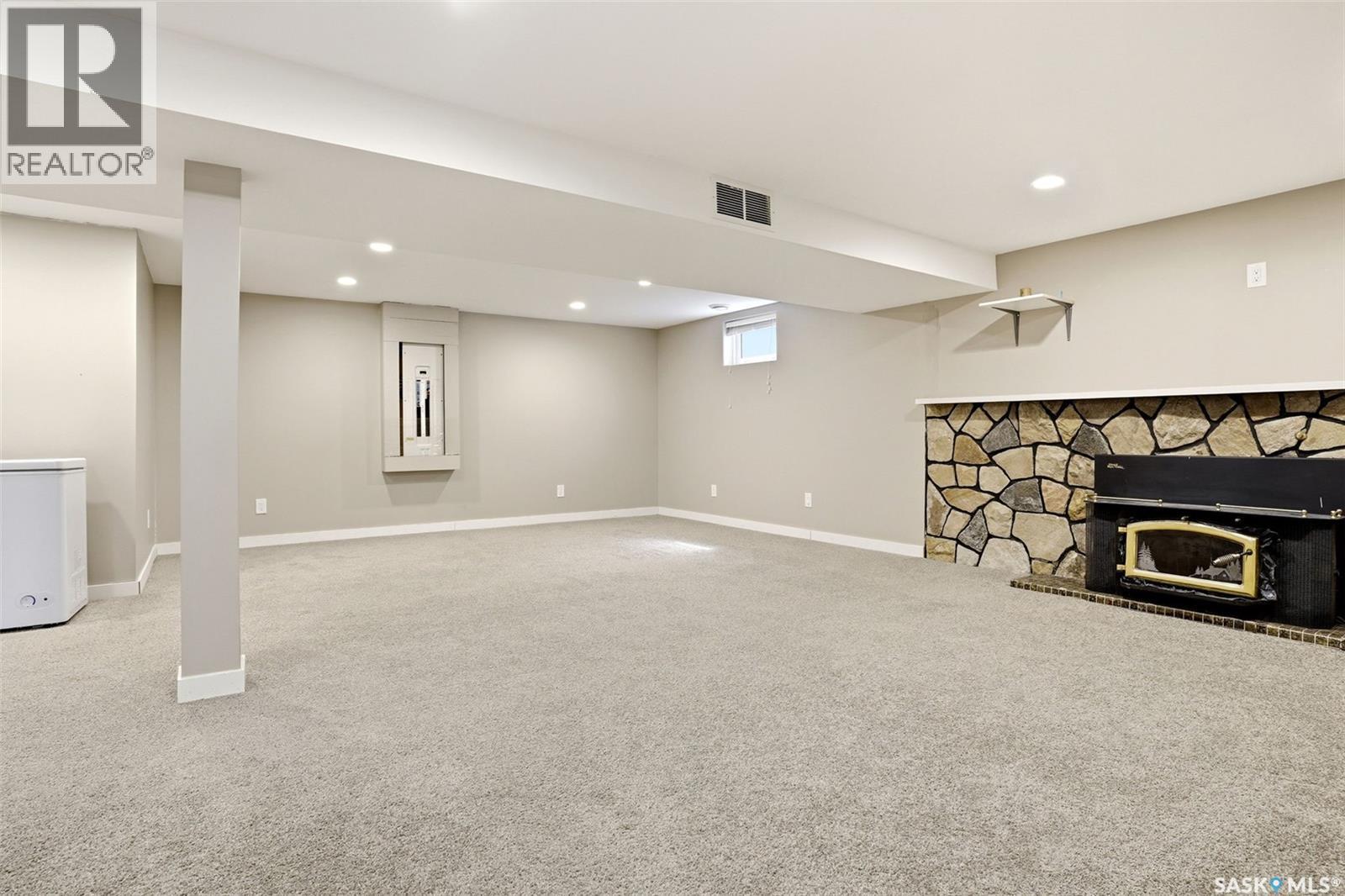 75 Rothwell Crescent, Regina, SK