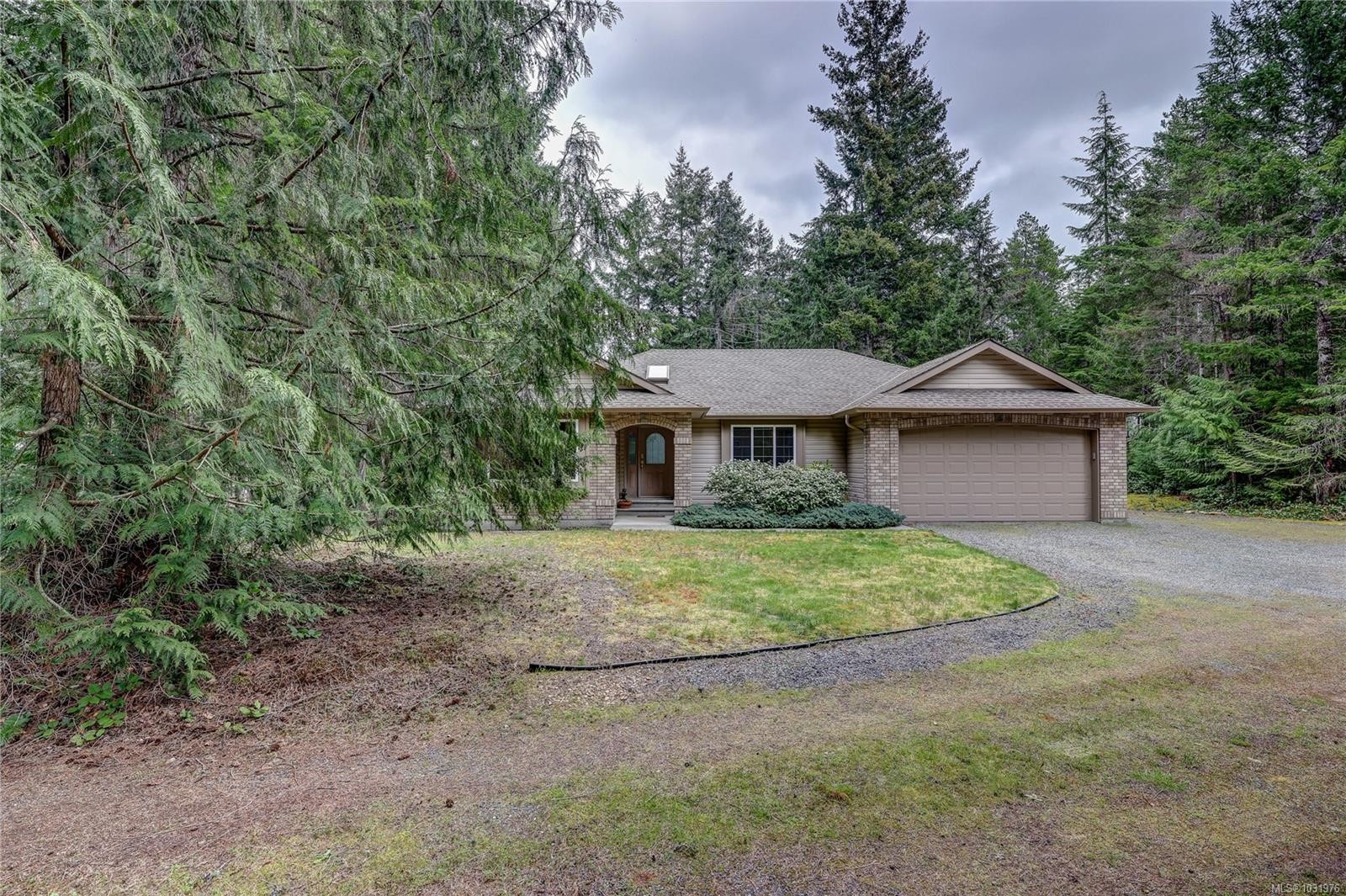 1377 Meadowood Way, Qualicum Beach, BC