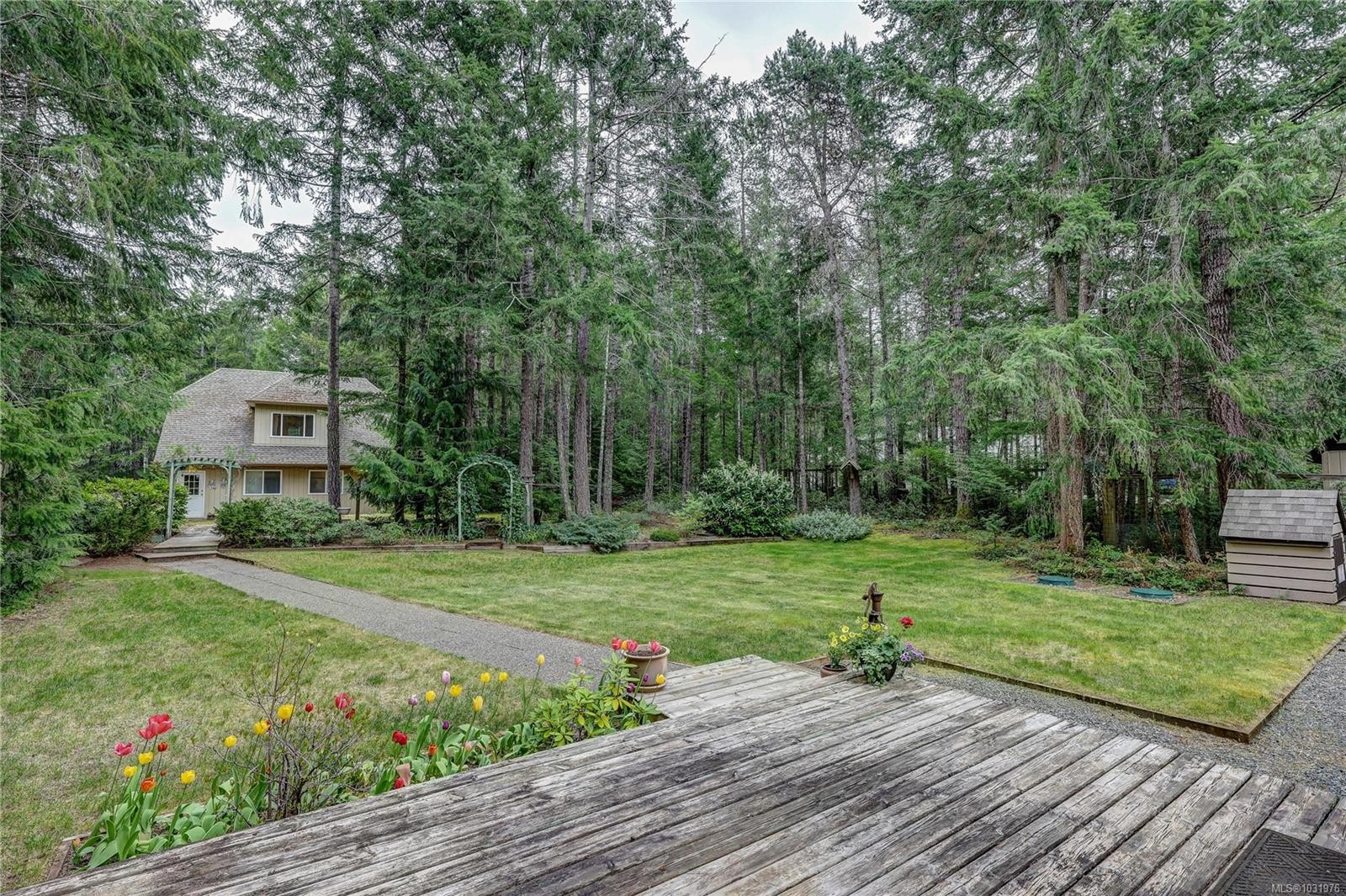1377 Meadowood Way, Qualicum Beach, BC