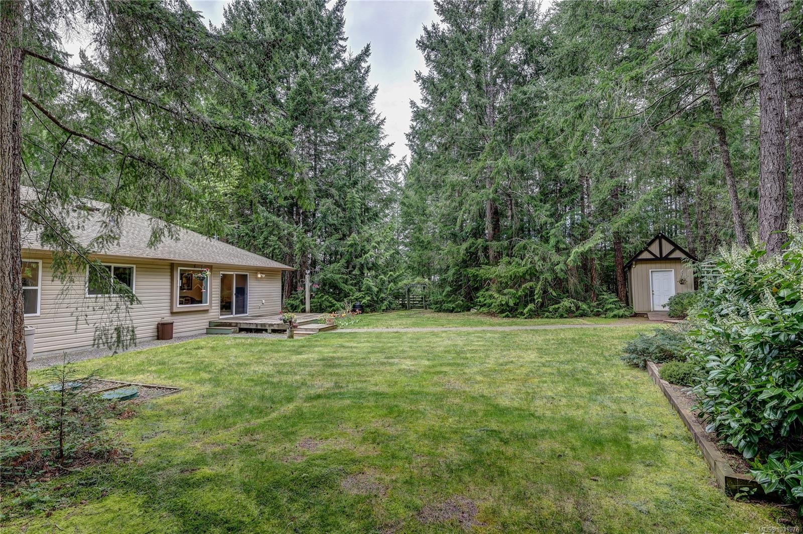 1377 Meadowood Way, Qualicum Beach, BC