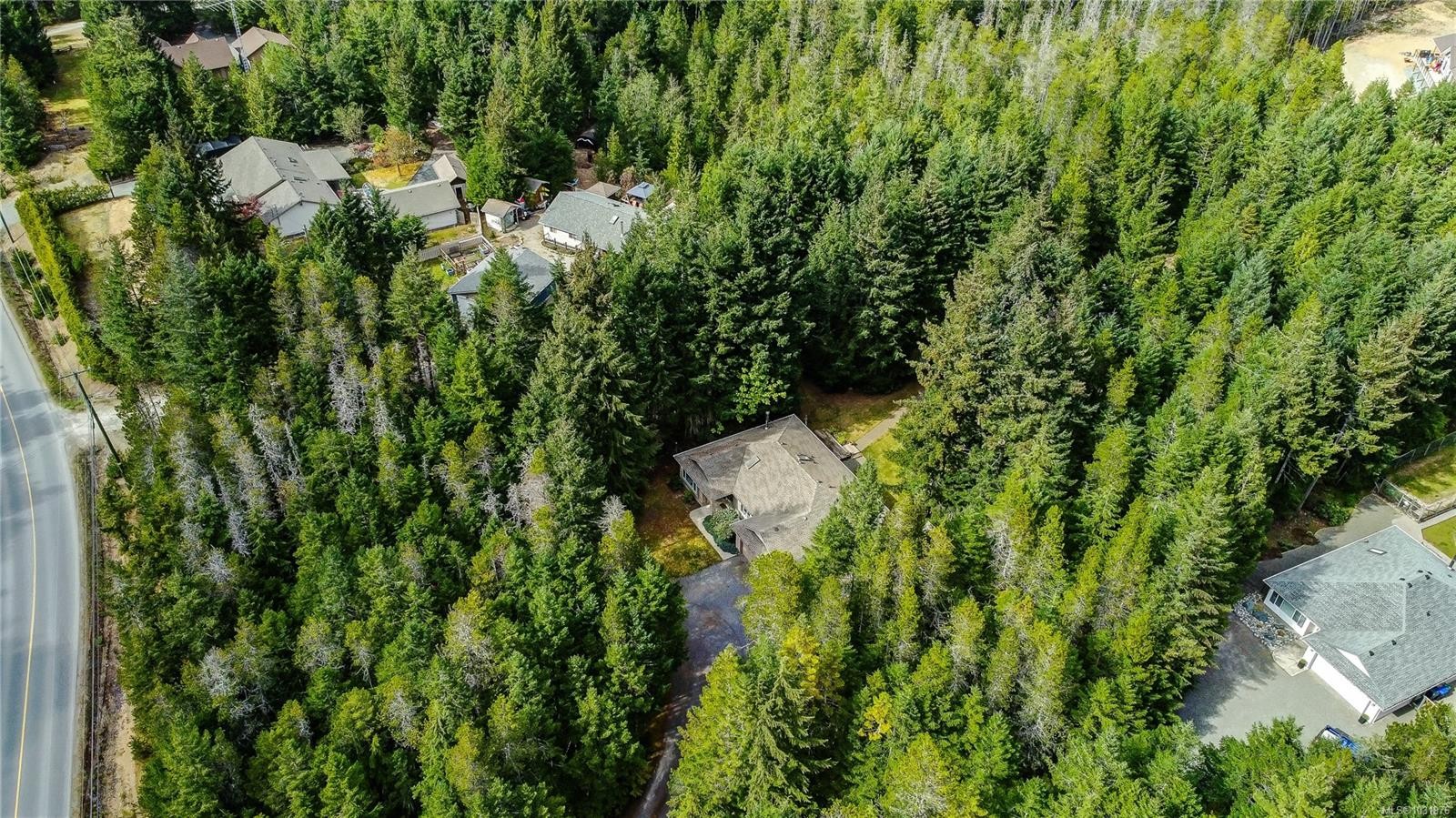 1377 Meadowood Way, Qualicum Beach, BC
