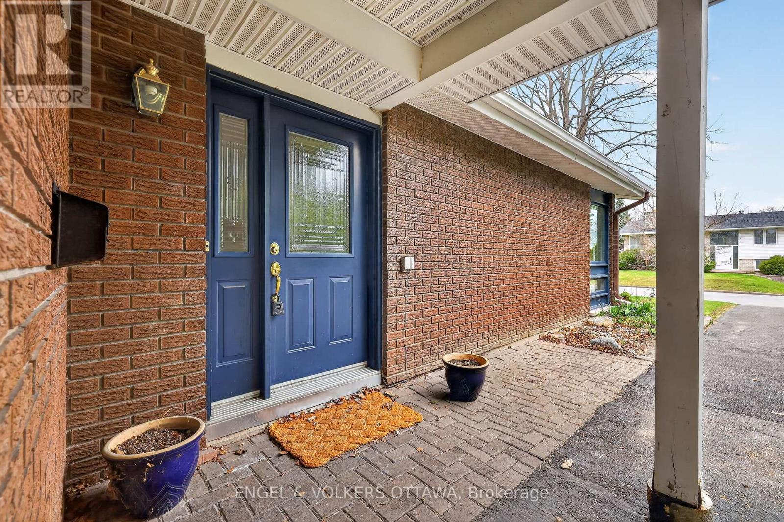 1795 Devlin Crescent, Ottawa, ON - Outdoor With Exterior