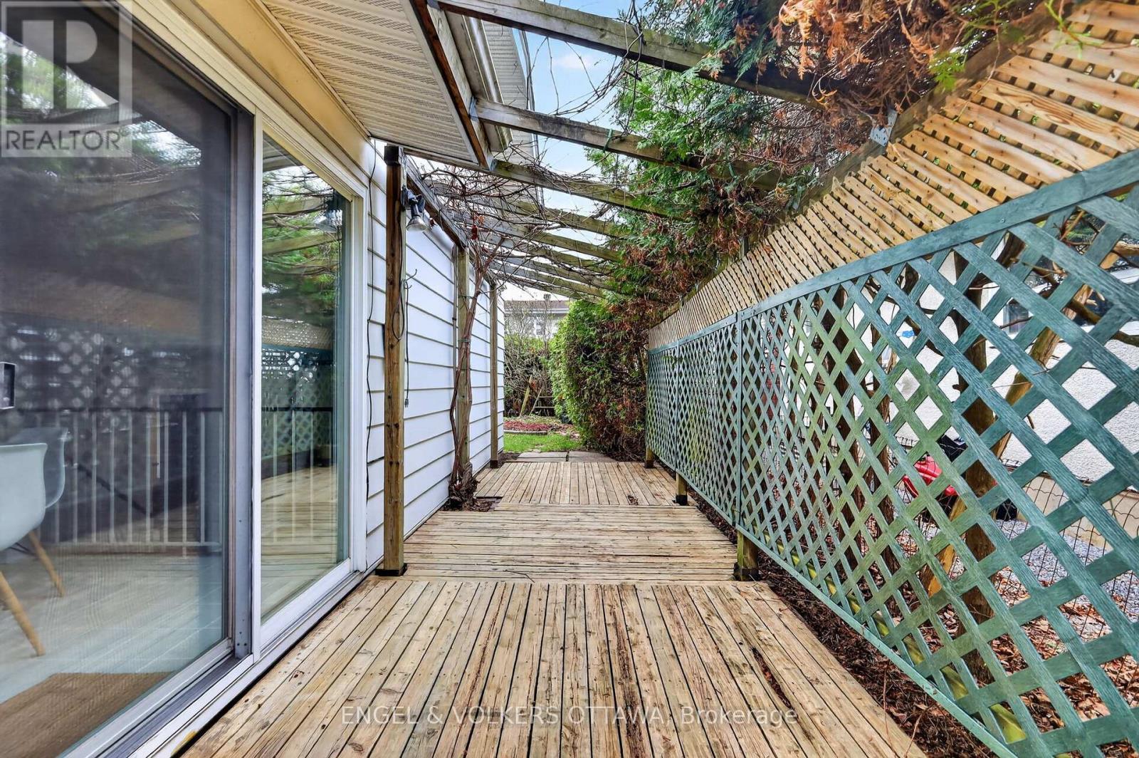 1795 Devlin Crescent, Ottawa, ON - Outdoor With Deck Patio Veranda With Exterior