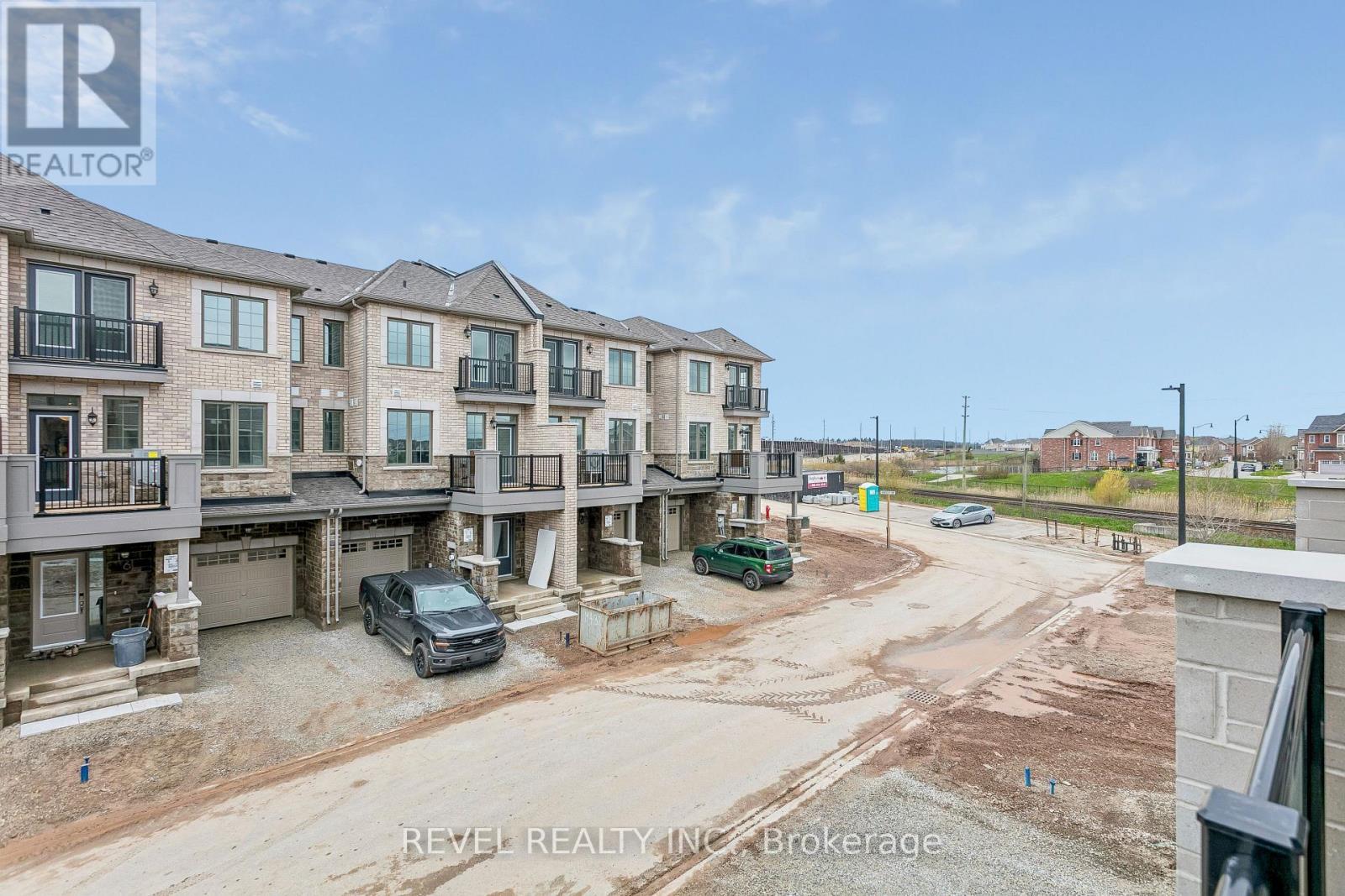 15 Varisty Drive, Brampton, ON - Outdoor