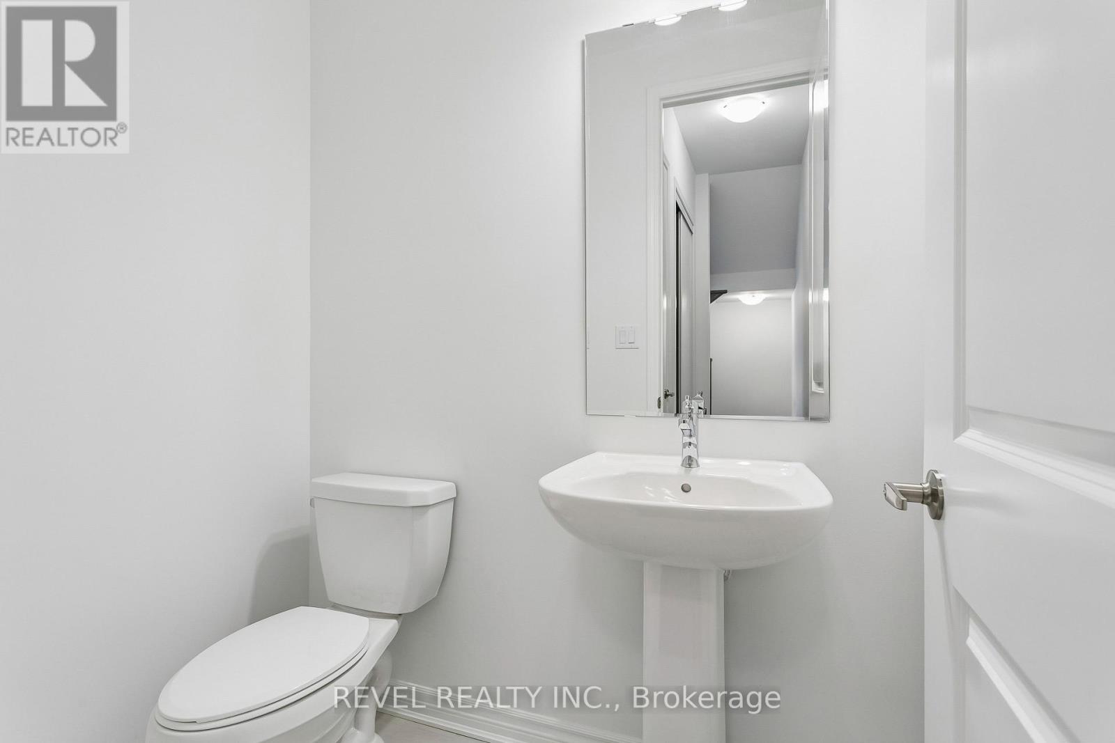 15 Varisty Drive, Brampton, ON - Indoor Photo Showing Bathroom