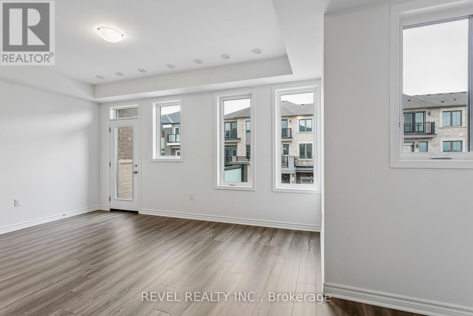 15 Varisty Drive, Brampton, ON - Indoor Photo Showing Other Room