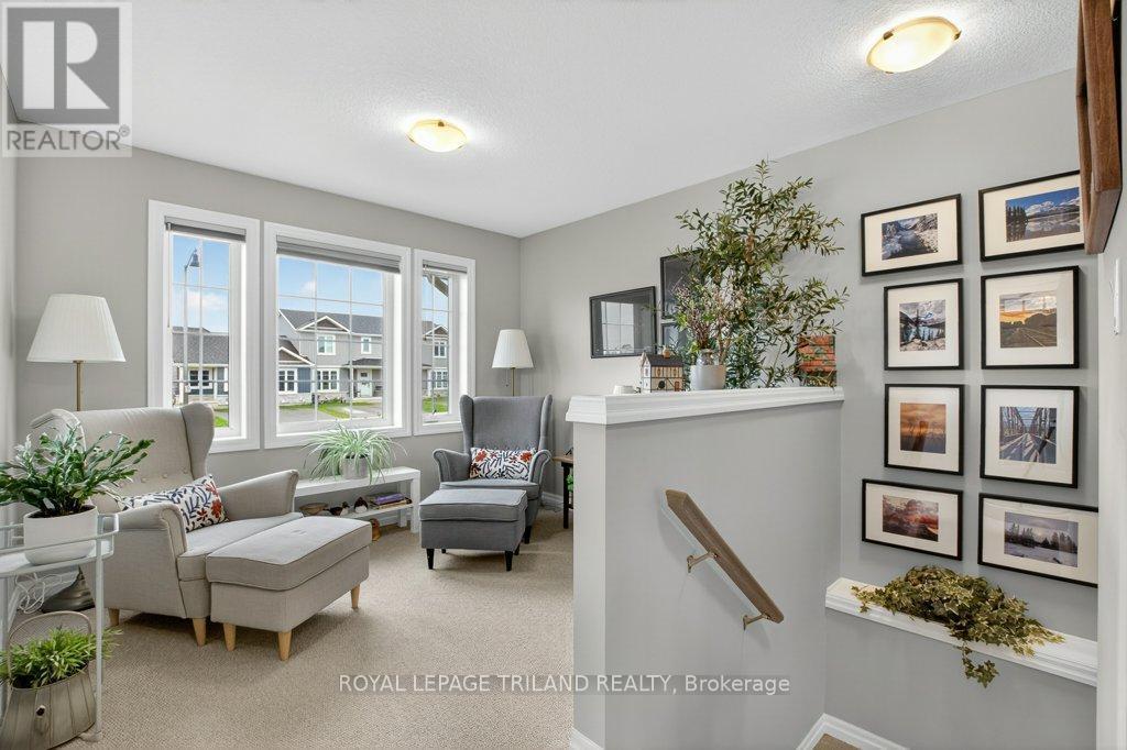 2 Ambrosia Path, St. Thomas, ON - Indoor Photo Showing Other Room