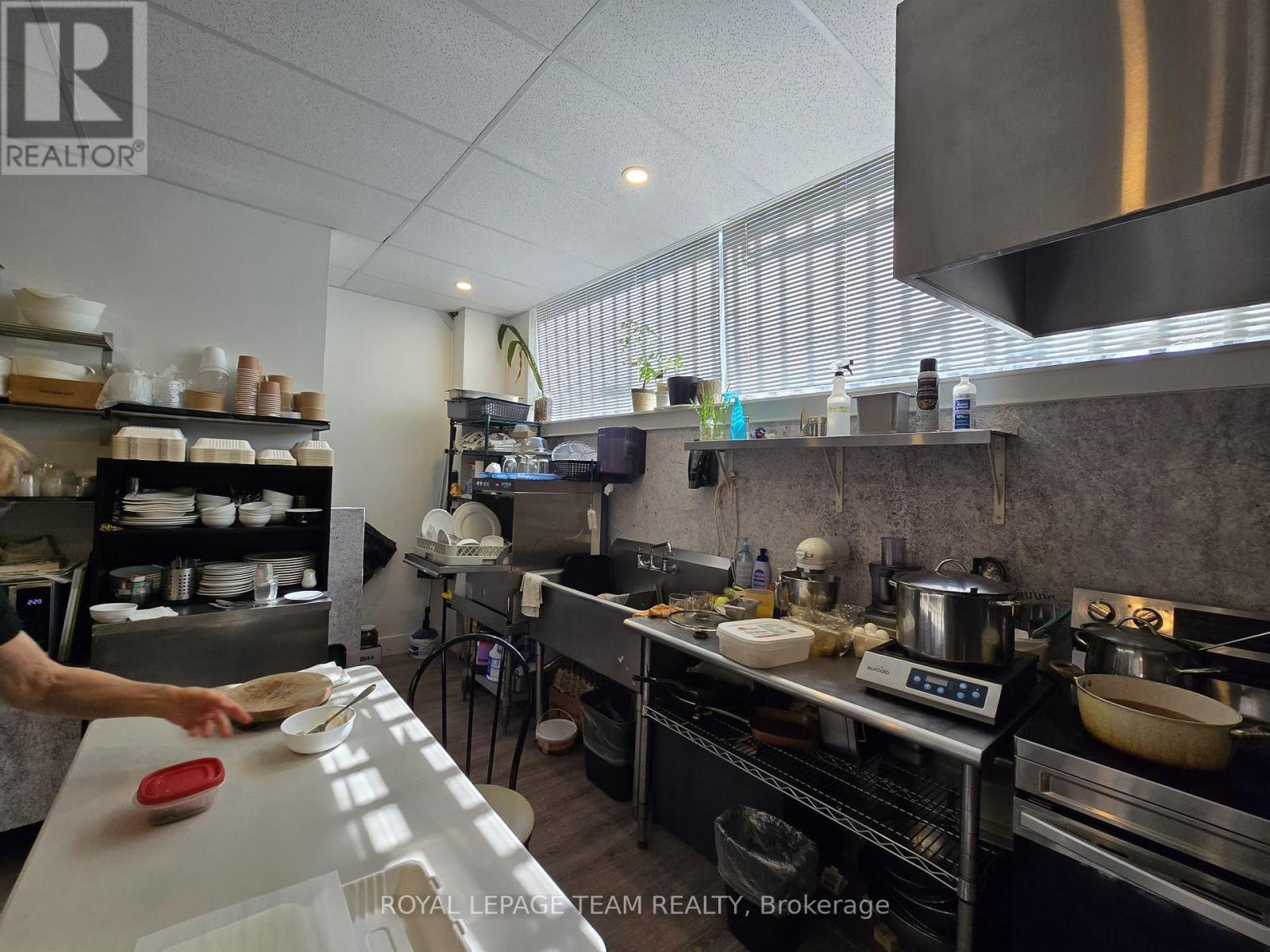 274 Elgin Street, Ottawa, ON