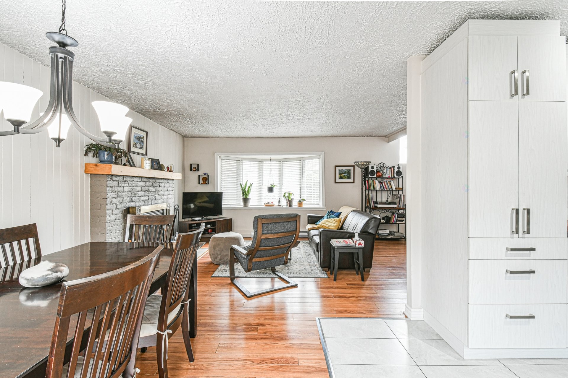 Vue d'ensemble - 340 Rue Des Plaines, Sainte-Adèle, QC - Indoor Photo Showing Dining Room