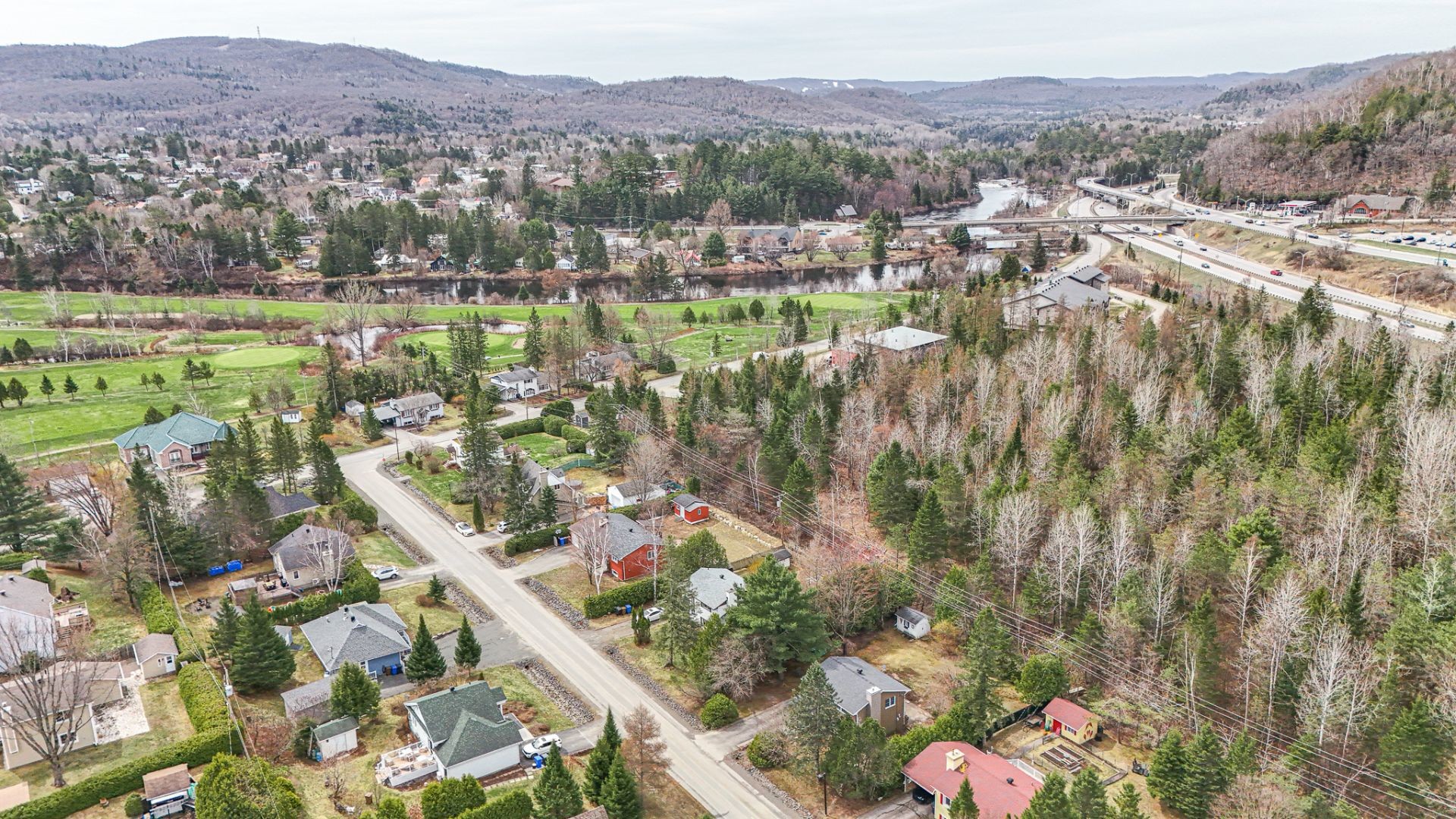 Photo aérienne - 340 Rue Des Plaines, Sainte-Adèle, QC - Outdoor With View