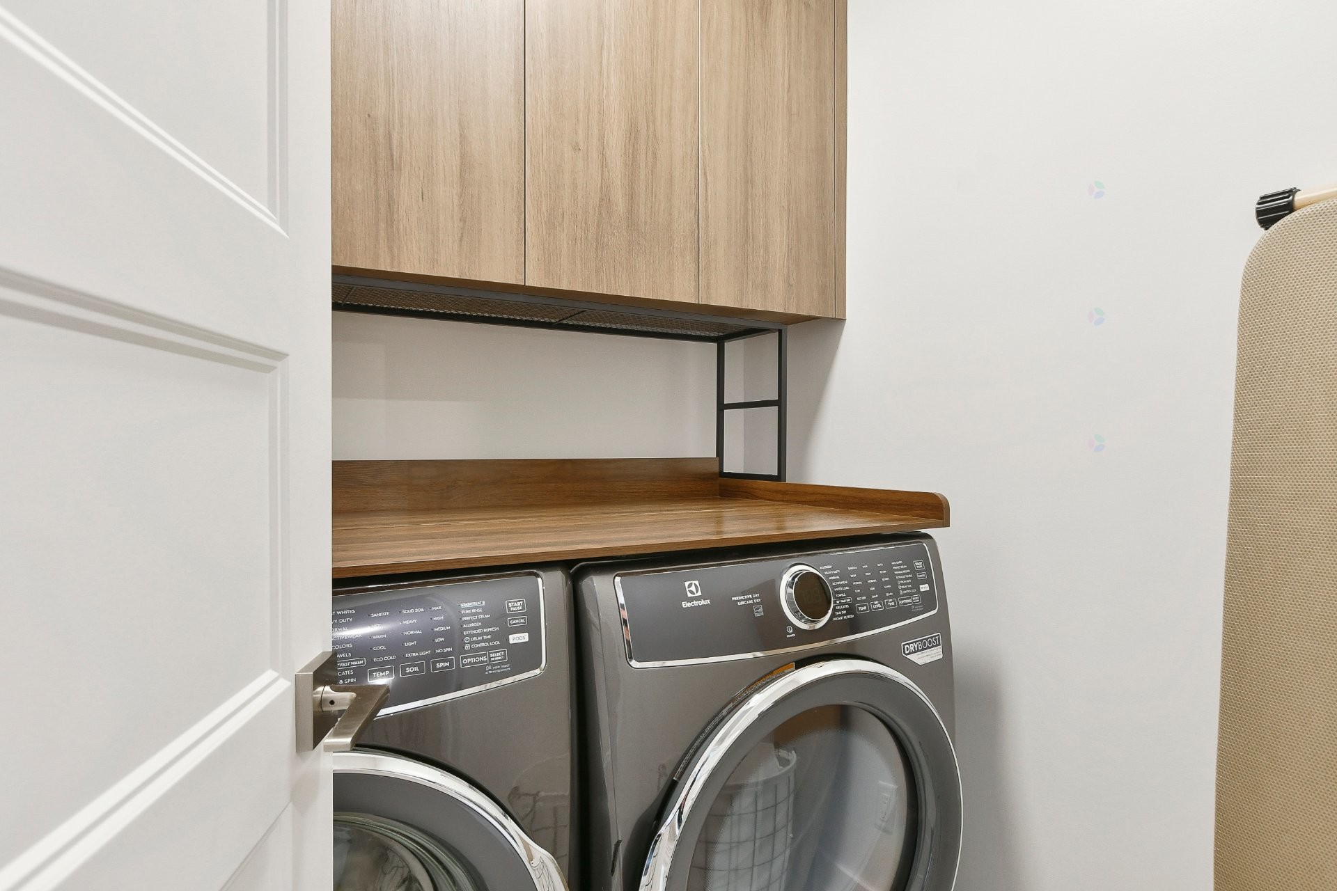 Laundry - A-523Z Rg De L'Achigan, L'Assomption, QC - Indoor Photo Showing Laundry Room