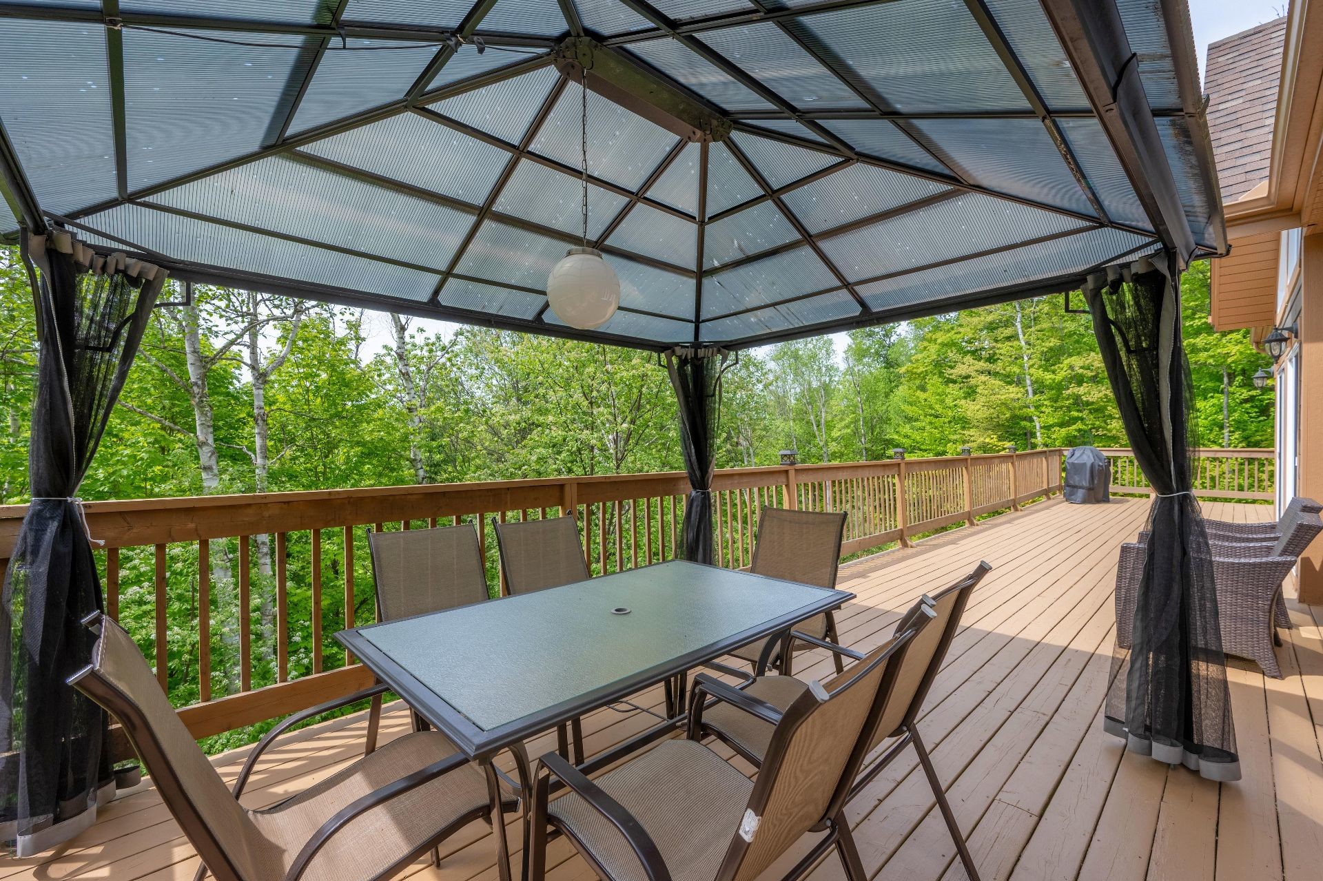 Balcon - 345 - 347 Ch. Grenier, Lac-Supérieur, QC