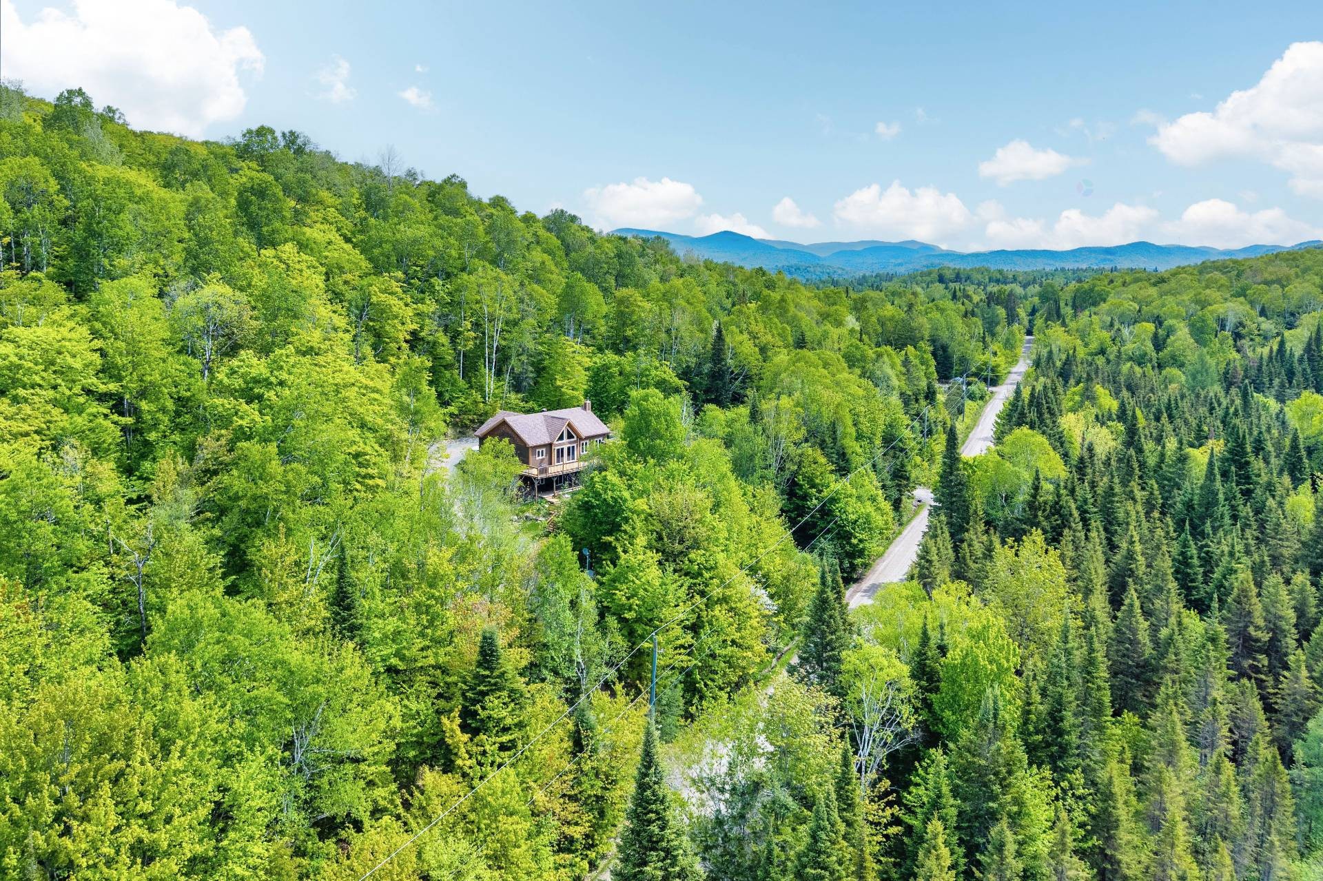 Photo aérienne - 345 - 347 Ch. Grenier, Lac-Supérieur, QC