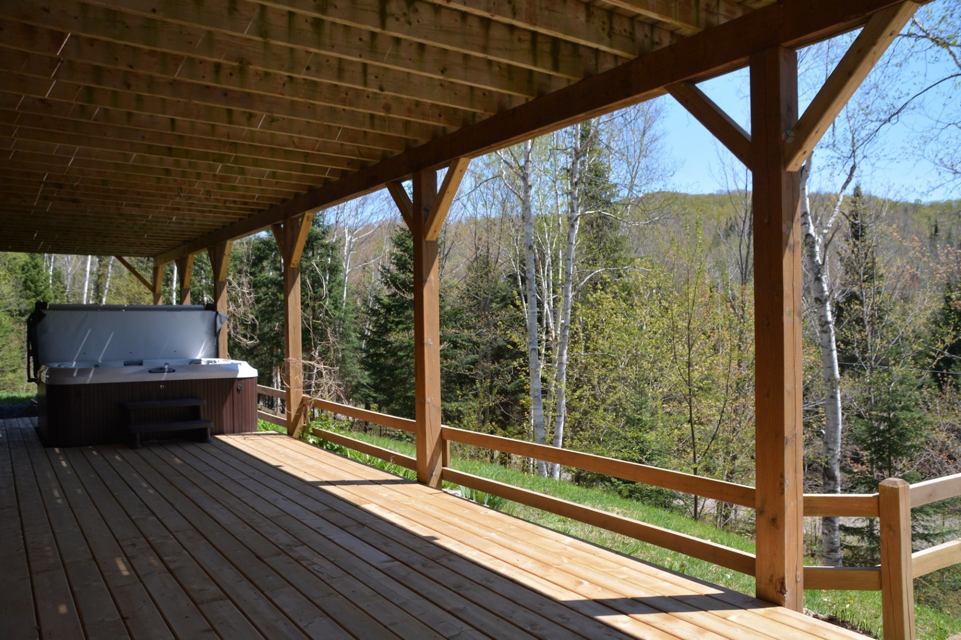Balcon - 345 - 347 Ch. Grenier, Lac-Supérieur, QC