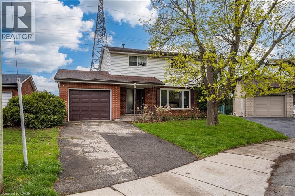 55 Yarmouth Court, Hamilton, ON - Outdoor