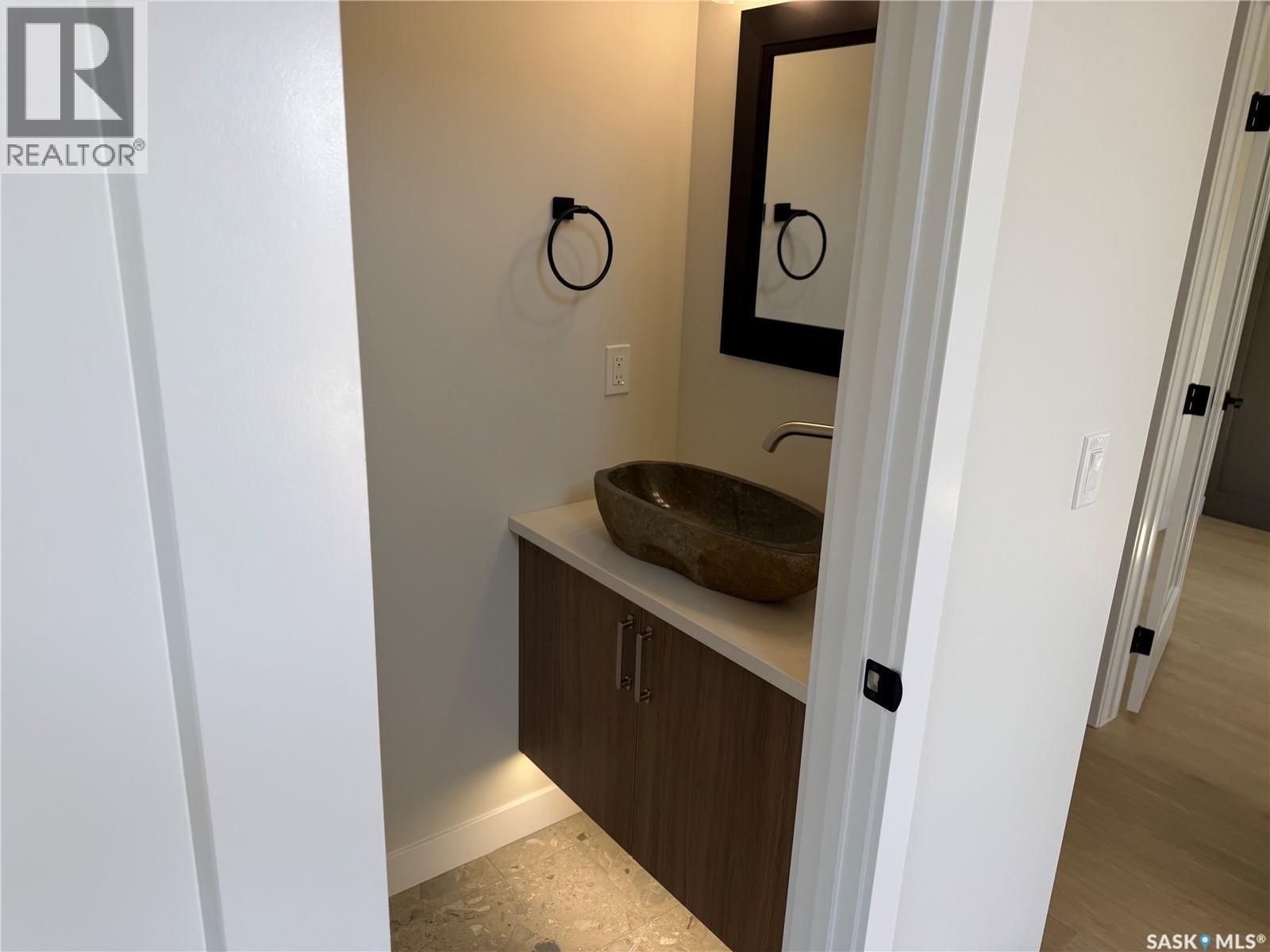 310 Traeger Manor, Saskatoon, SK - Indoor Photo Showing Other Room
