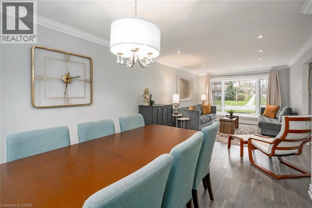 2475 Cavendish Drive, Burlington, ON - Indoor