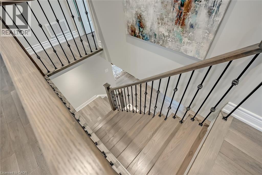2475 Cavendish Drive, Burlington, ON - Indoor Photo Showing Other Room