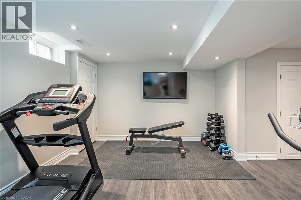 2475 Cavendish Drive, Burlington, ON - Indoor Photo Showing Gym Room
