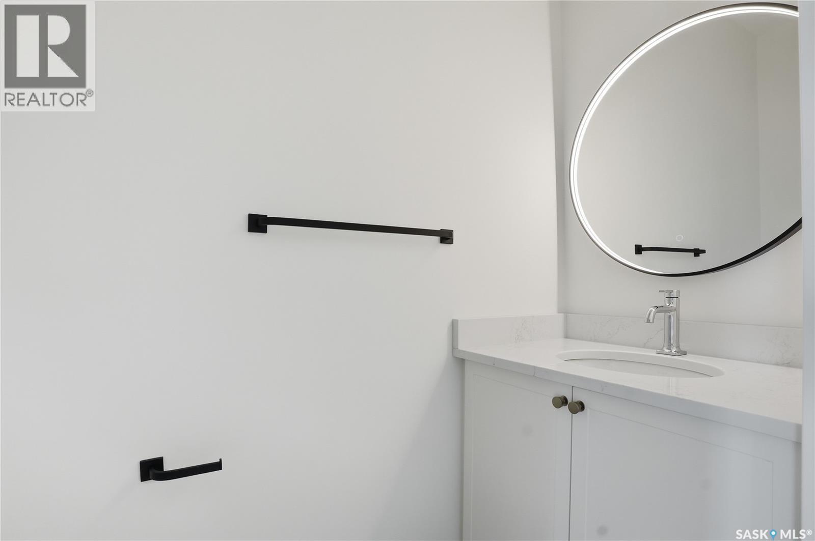 20 720 Brighton Boulevard, Saskatoon, SK - Indoor Photo Showing Bathroom