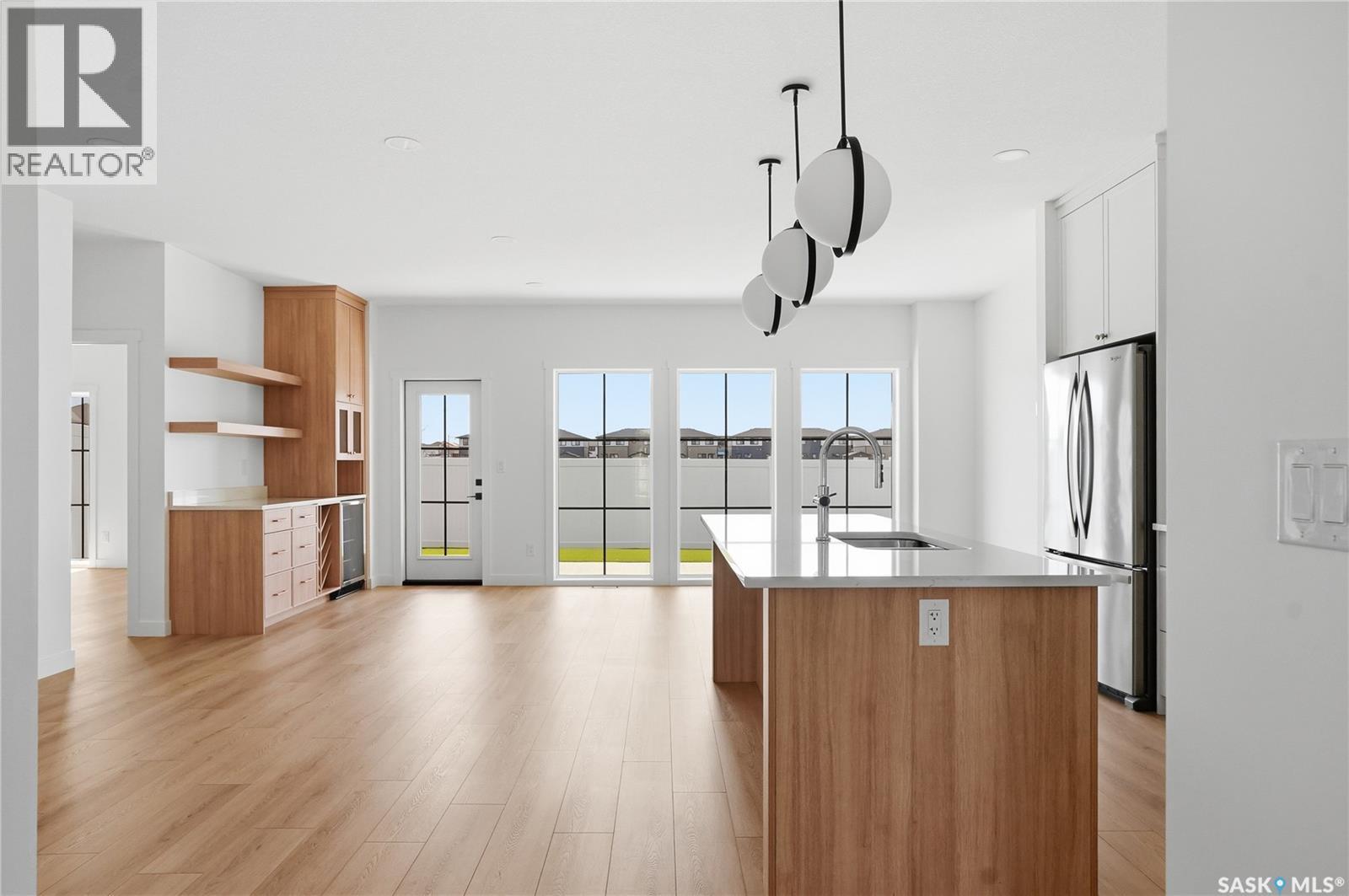 20 720 Brighton Boulevard, Saskatoon, SK - Indoor Photo Showing Kitchen