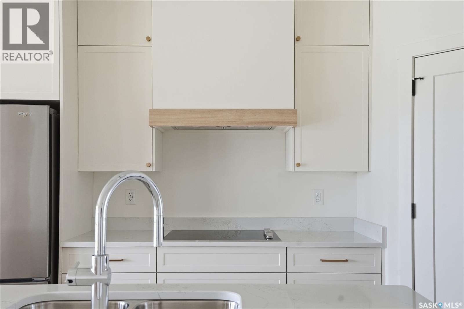 20 720 Brighton Boulevard, Saskatoon, SK - Indoor Photo Showing Kitchen