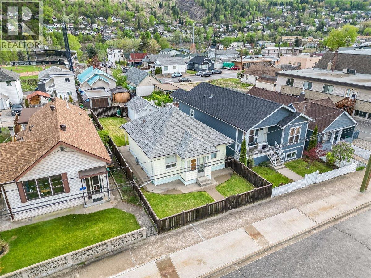1734 Third Avenue, Trail, BC - Outdoor